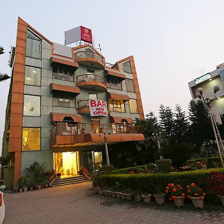 Oyo 10072 Hotel Amrit Regency Dehradun Eksteriør billede