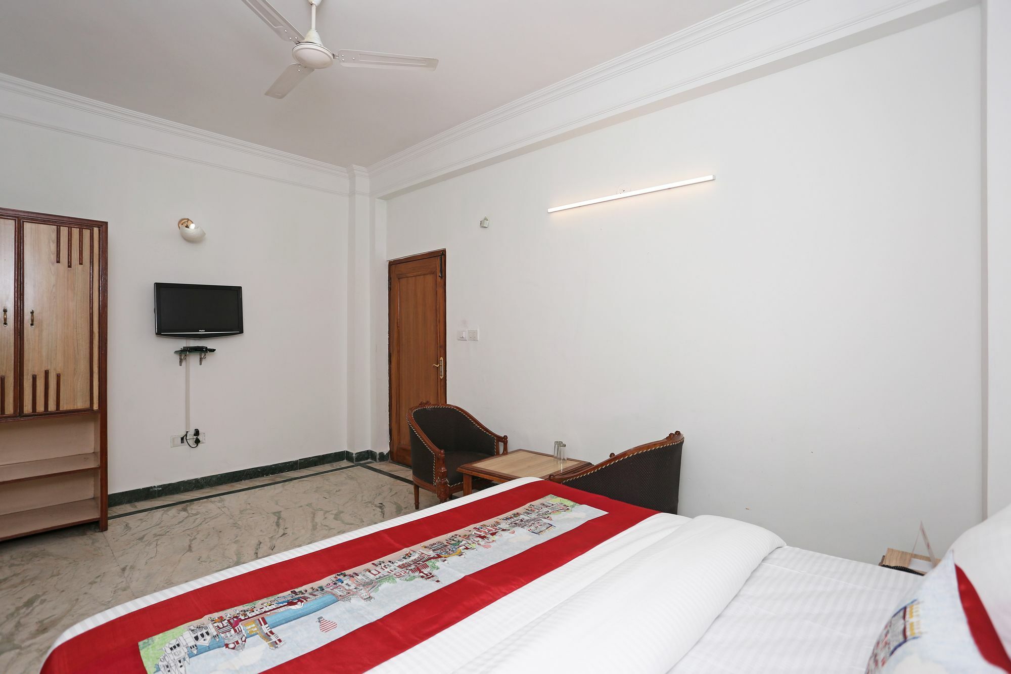 Oyo 10072 Hotel Amrit Regency Dehradun Eksteriør billede