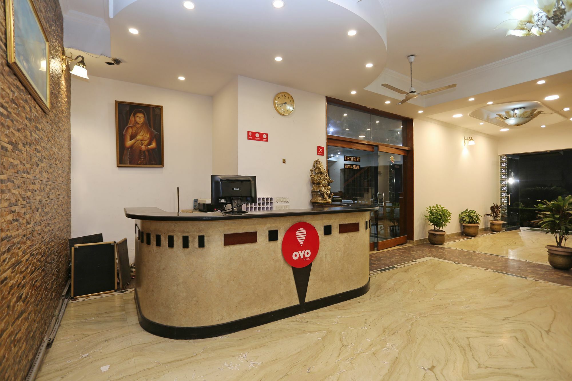 Oyo 10072 Hotel Amrit Regency Dehradun Eksteriør billede